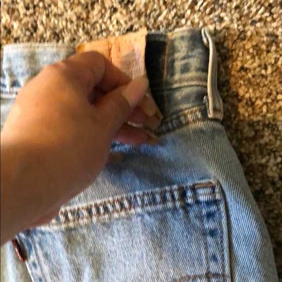 Levi Shorts - Picture 5 of 6